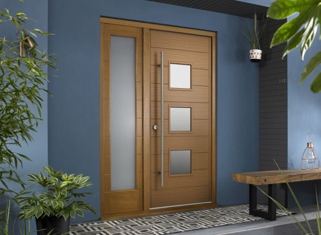 Malmo Oak Front Door with 457mm Sidelight