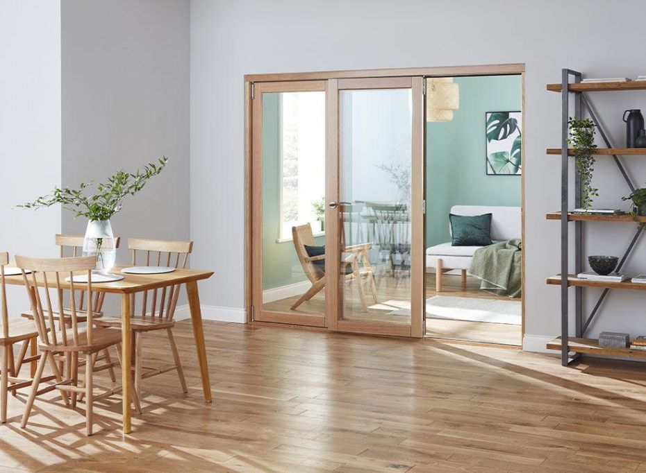 Finesse 2.7m (approx 9ft) Oak Internal Bifold Doors - With bottom track main product photo