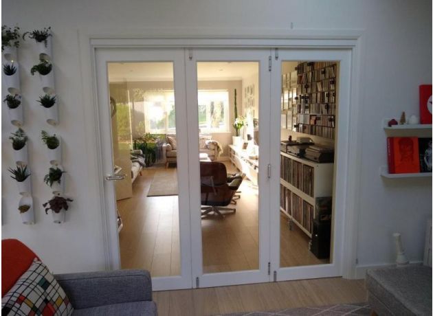 Closed Finesse 2.1M White Internal Bifold doors