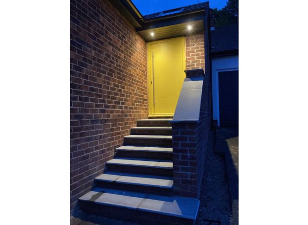 Millbrook Aluminium Front Door - RAL1018 - Outside Closed