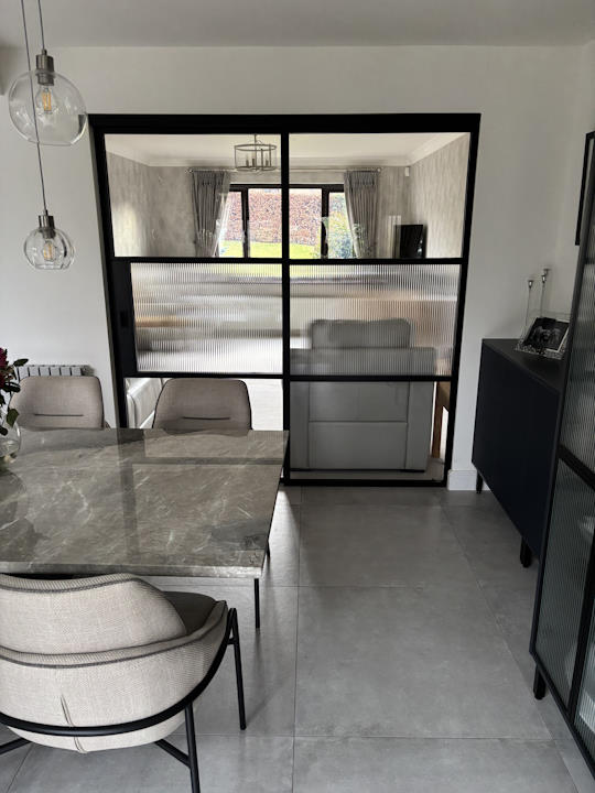 Aluspace sliding internal door - Closed