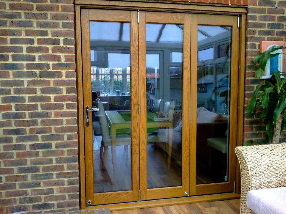 Outside, closed view of an Elite 6ft Bifoilding Door Set