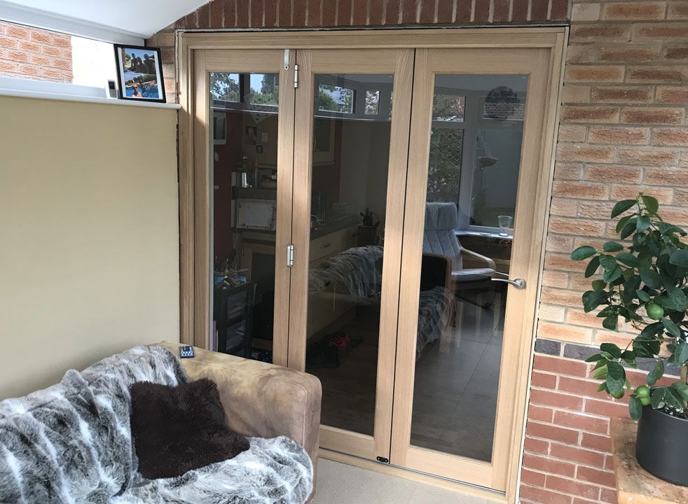 Closed Finesse 1.8M Internal bifold doors