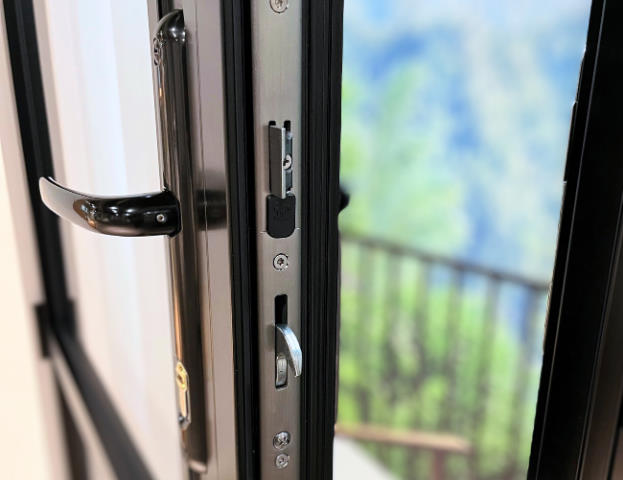 Status Handle