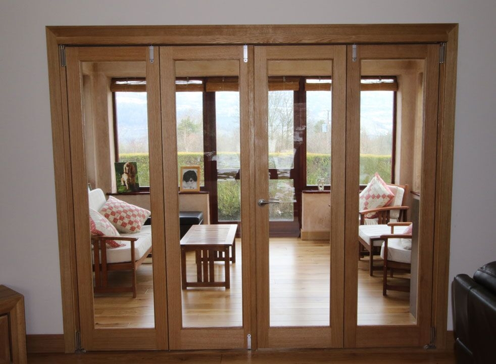 Inspire 2.4M Internal Bifold doors closed into the sunroom