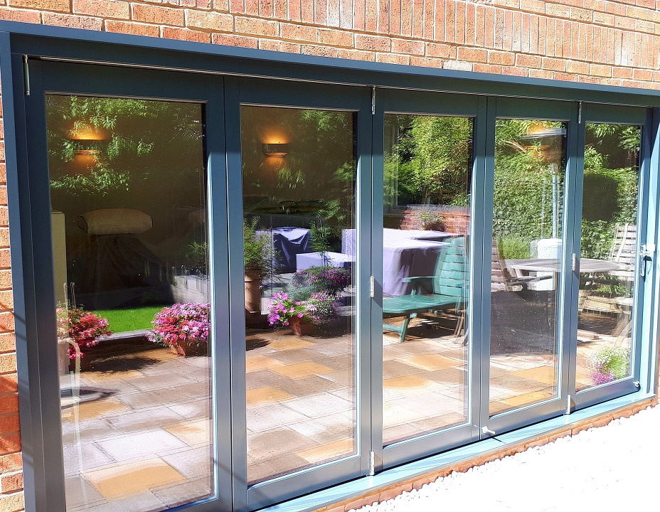 Closed 4.2M Ultra External bifold doors