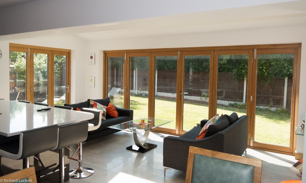 Wood bifold door