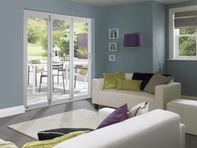 Master white bifold door set